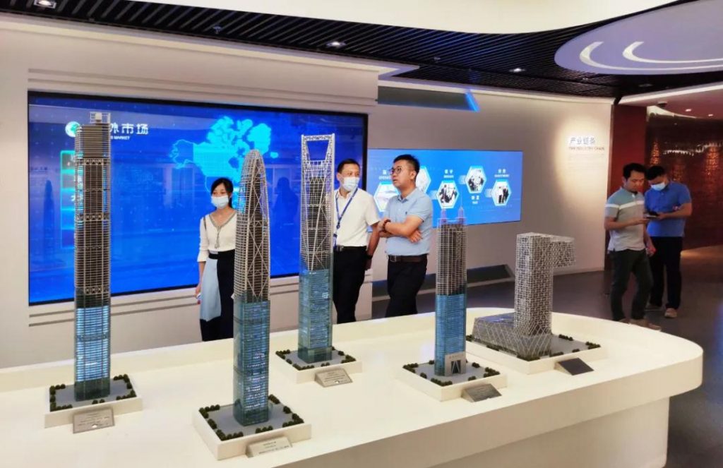 巖星專題 | 廣東工業設計城領導蒞臨深圳參觀深圳優秀企業博物館插圖(8) 巖星專題 | 廣東工業設計城領導蒞臨深圳參觀深圳優秀企業博物館插圖(8)