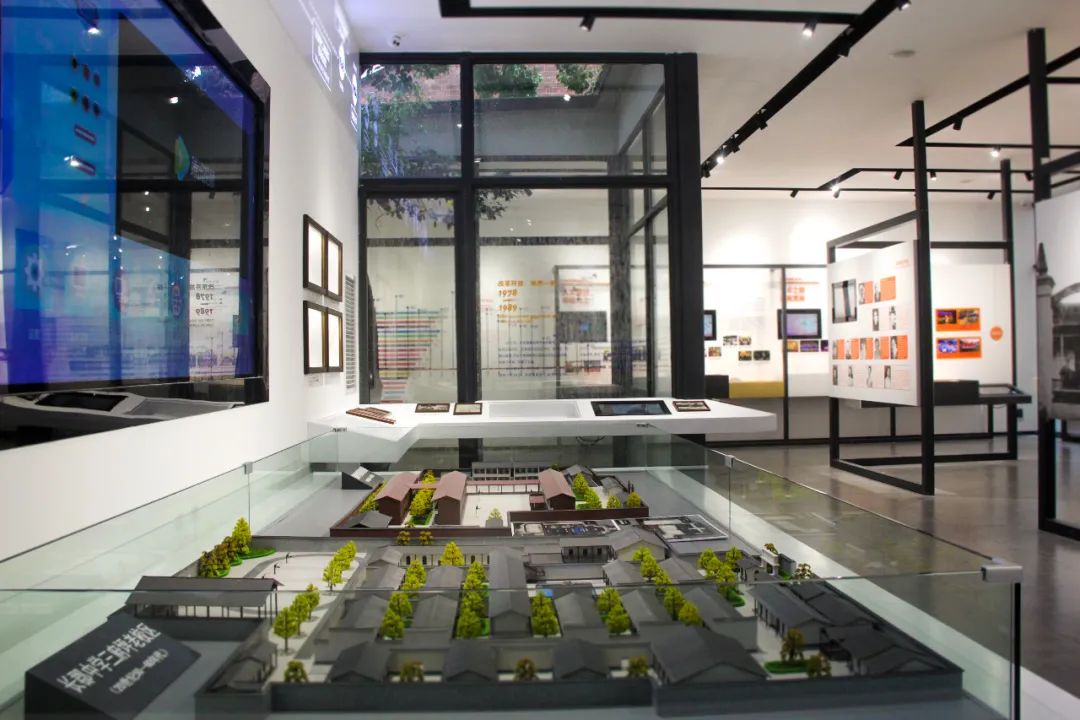淺析高質(zhì)量校史館設計的設計思路插圖 圖片